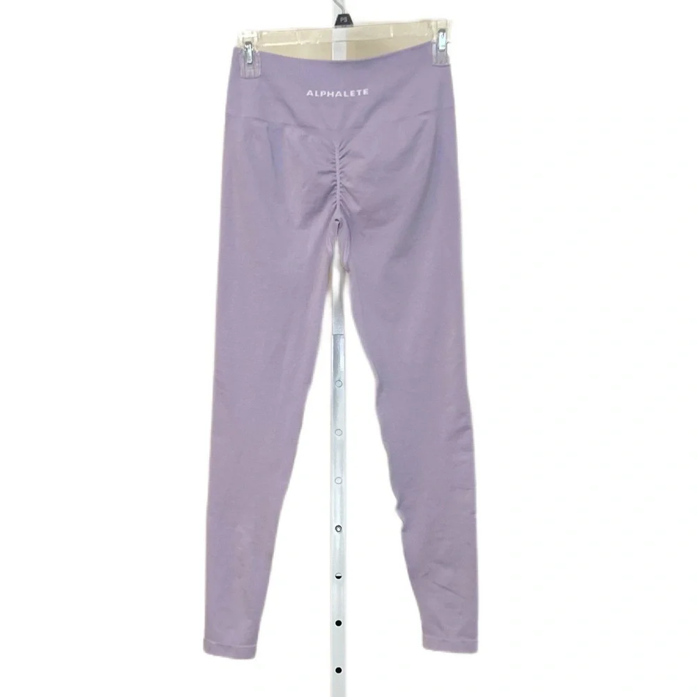 Alphalete Amplify Set with Leggings and Crop Top in Misty Lilac - Picture 7 of 14